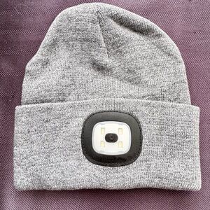 Light up beanie new w tags great for night time walking